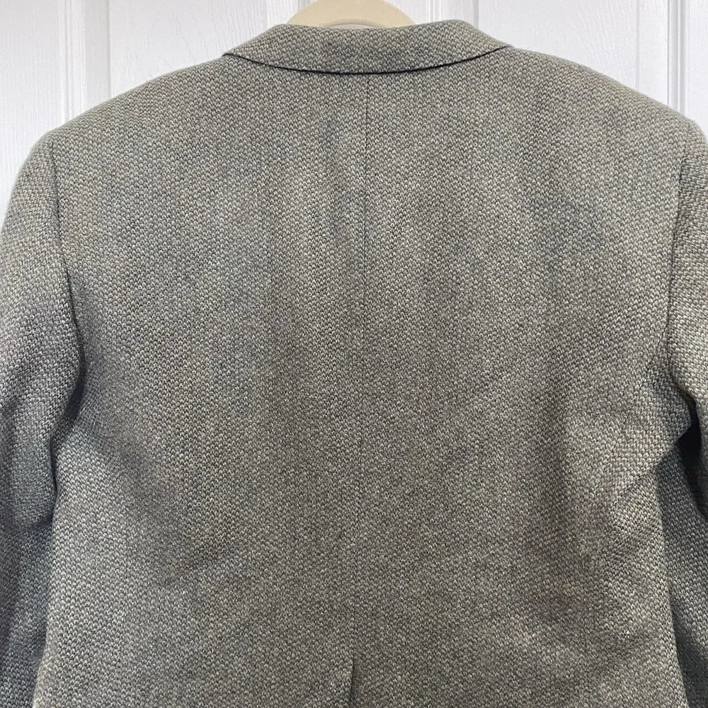 Barrington Tweed Blazer 40S Two Button Sport Coat 100% Wool‎ Brown/Tan Dry Clean
